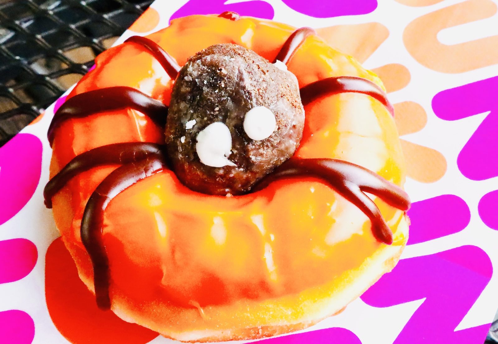 Spider Donut Dunkin' 2022