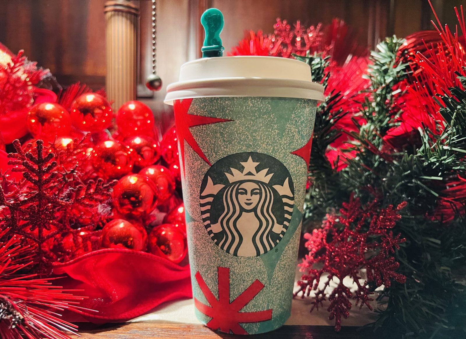 Starbucks Holiday Drinks 2022